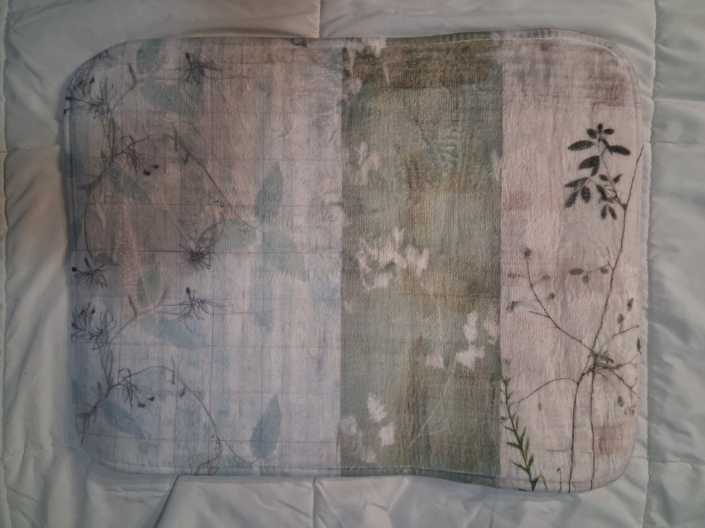 Botanical Stripe Bath Mat Approx 24in W x 17in L